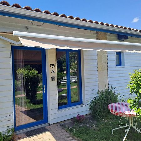 La Cadournaise Bed & Breakfast Saint-Seurin-de-Cadourne Exterior foto