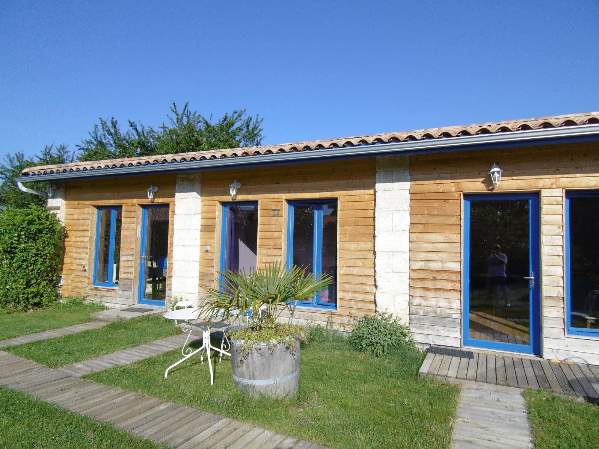 La Cadournaise Bed & Breakfast Saint-Seurin-de-Cadourne Exterior foto